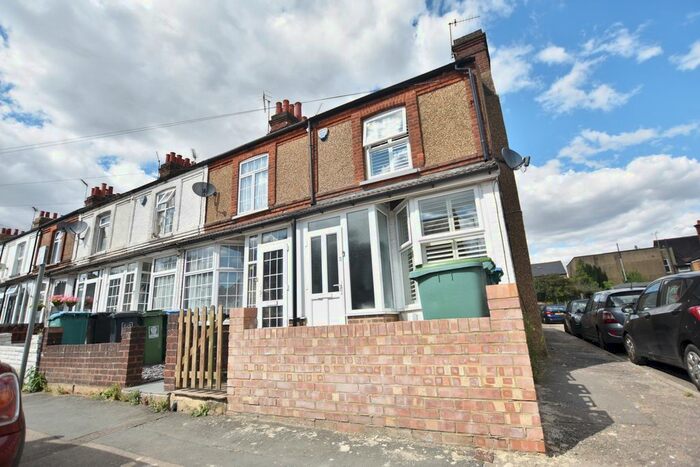 2 Bedroom End Of Terrace House To Rent In Victoria Road, North Watford, WD24