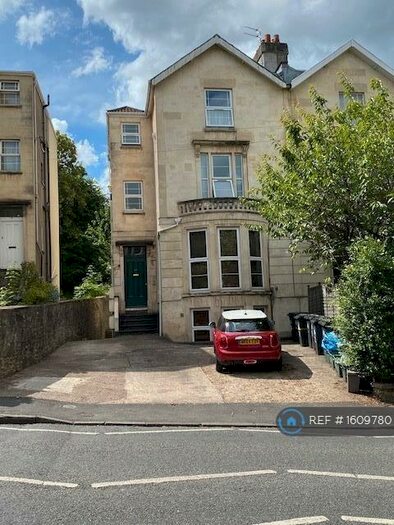 Studio To Rent In Cotham Brow, Bristol, BS6