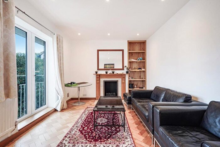 3 Bedroom Flat To Rent In Warner House, Abercorn Place, NW8