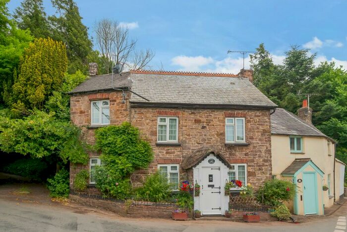 3 Bedroom Semi-Detached House For Sale In Hatherleigh, Okehampton, Devon, EX20