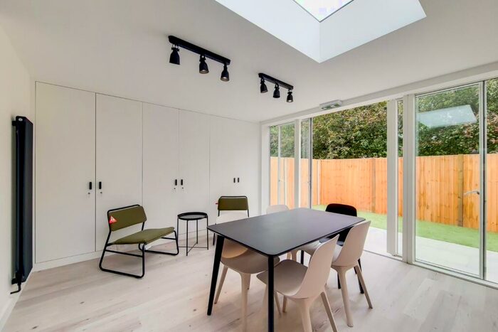 1 Bedroom Terraced House To Rent In Hospital Way, London, Greater London, SE13