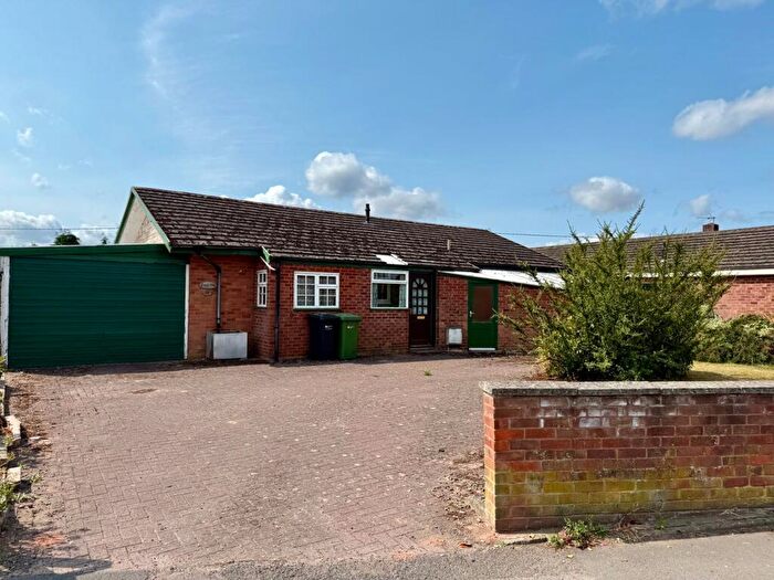 3 Bedroom Detached Bungalow For Sale In Walkers Green, Marden, Hereford, HR1
