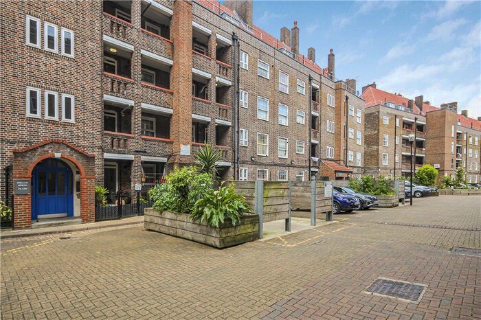 2 Bedroom Flat To Rent In Forster Road, London, SW2