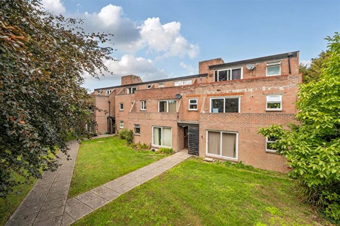 2 Bedroom Apartment For Sale In Fourgates Road, Dorchester, Dorset, DT1