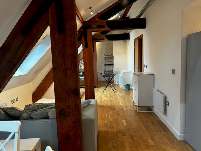 2 Bedroom Flat To Rent In Apartment Roberts Wharf, Neptune Street, Leeds, LS9