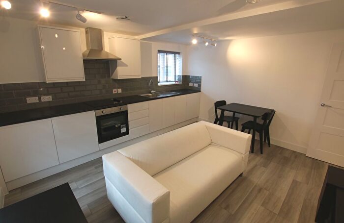 1 Bedroom Flat To Rent In High Street, Barnet, EN5