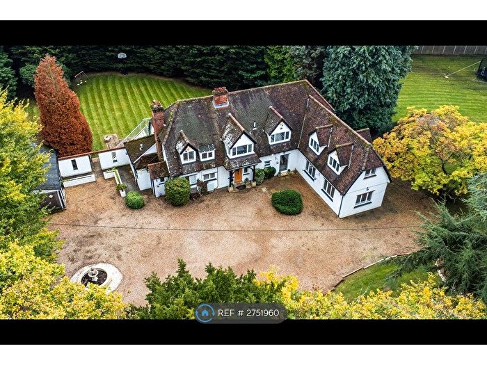 2 Bedroom Maisonette To Rent In Darby Drive, Welwyn, AL6