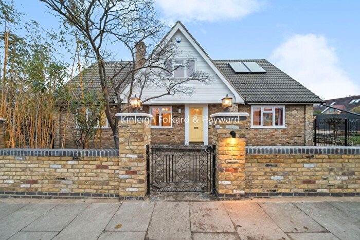 5 Bedroom Property To Rent In Hayes Way, Beckenham, BR3