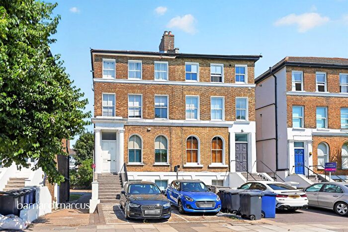 Studio For Sale In Windsor Road, London, W5
