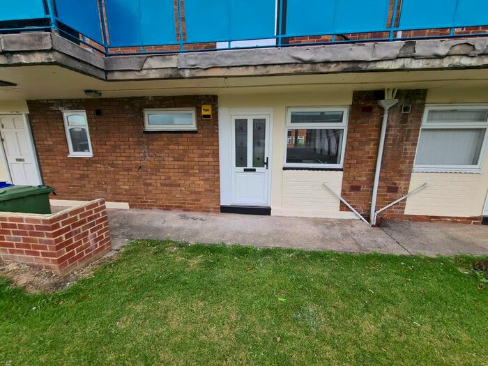 1 Bedroom Flat To Rent In Kearsley Close, Seaton Delaval, NE25