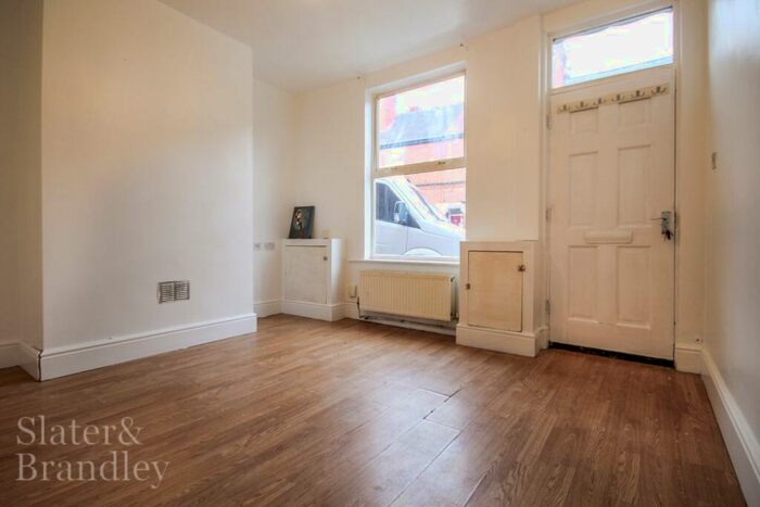 2 Bedroom Terraced House To Rent In Wilford Crescent East, Nottingham, Nottinghamshire, NG2