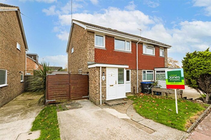 3 Bedroom Semi-Detached House For Sale In Edmonton Road, Worthing, West Sussex, BN13
