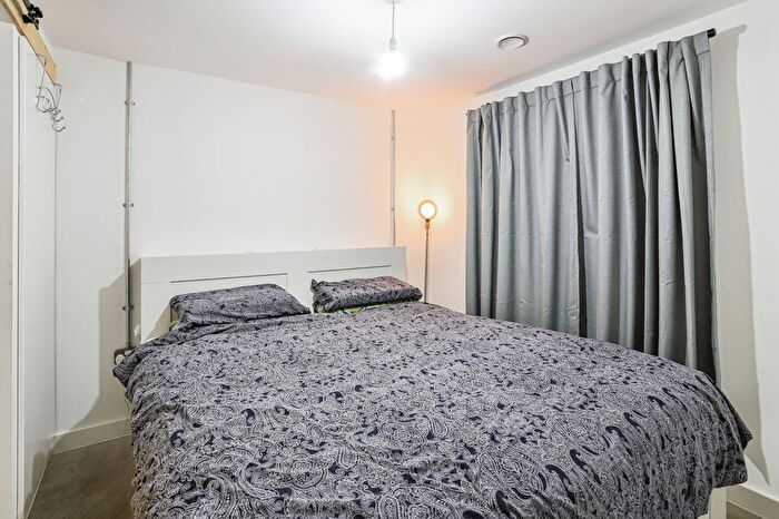 1 Bedroom Flat For Sale In Happy Walk, Leeds, West Yorkshire, LS9
