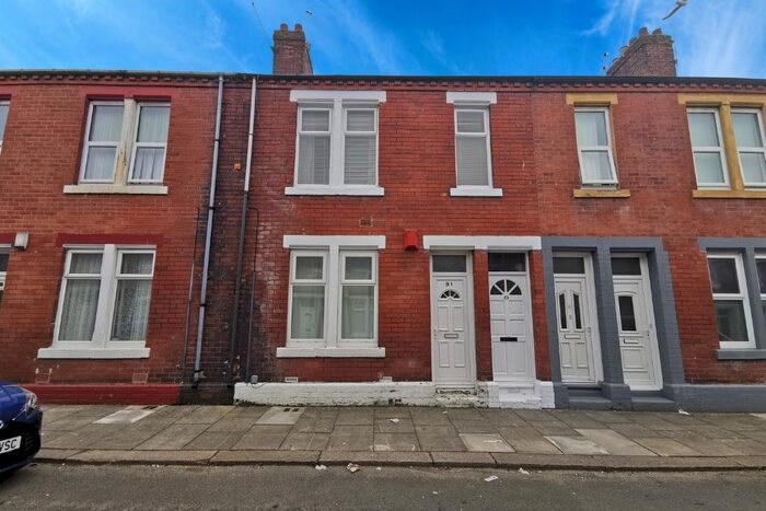 2 Bedroom Flat To Rent In Collingwood Street, South Shields, South Tyneside, NE33