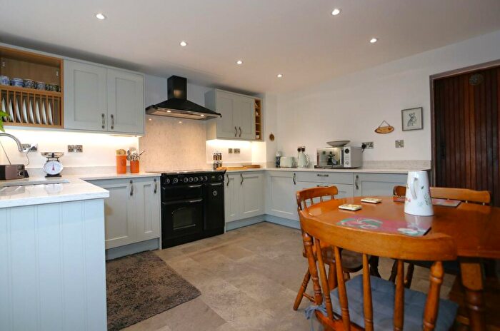 2 Bedroom Cottage For Sale In The Nook, Barrow-On-Trent, DE73