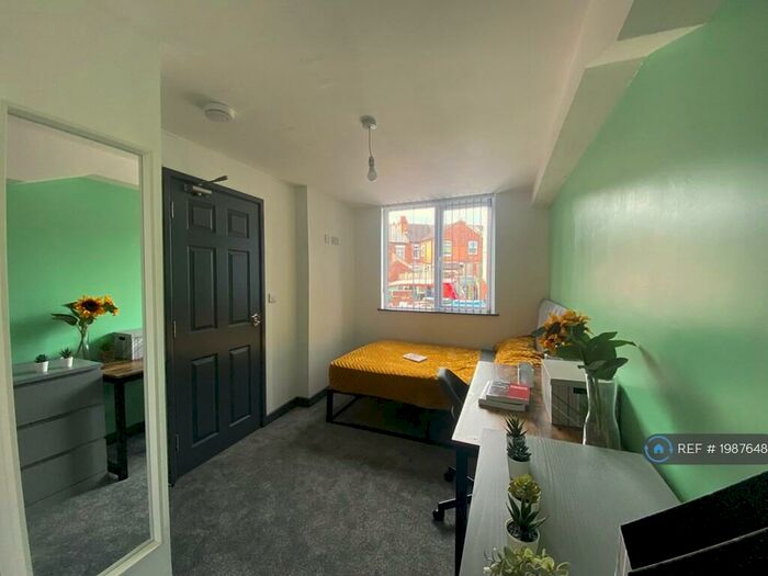 5 Bedroom End Of Terrace House To Rent In St. Georges Road, Coventry, CV1