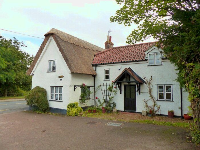 4 Bedroom Semi-Detached House To Rent In Wychwood Cottage, High Street, Riseley, MK44