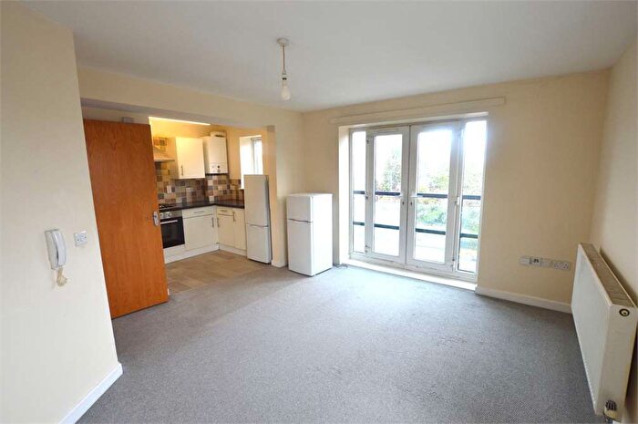 1 Bedroom Flat To Rent In Home Gardens, Dartford, DA1