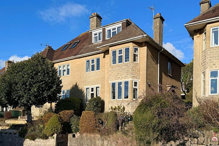 4 Bedroom Semi Detached House For Sale In St. James's Park, Bath, BA1