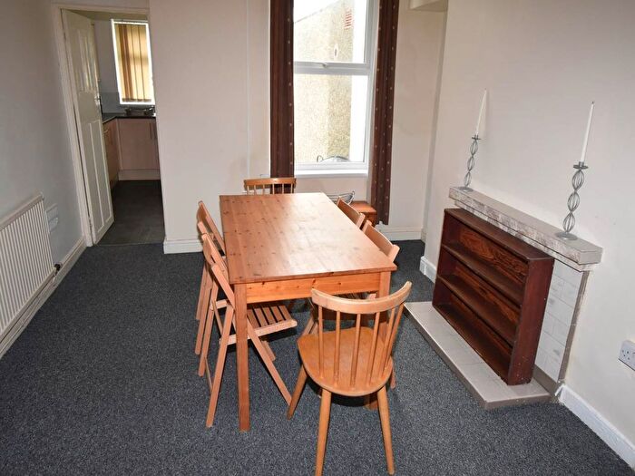 2 Bedroom Property To Rent In Catherine Street, Swansea, SA1