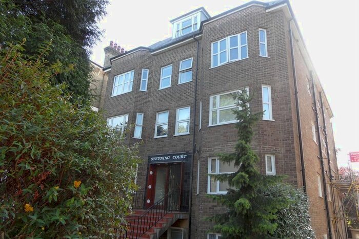 1 Bedroom Studio To Rent In Steyning Court, Eaton Gardens, Hove, BN3