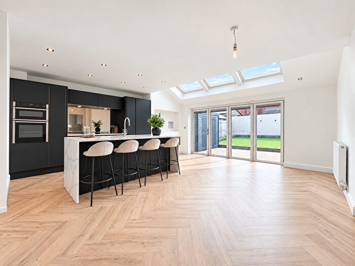 4 Bedroom Detached House For Sale In Hedgebank, Standish, Wigan, WN6