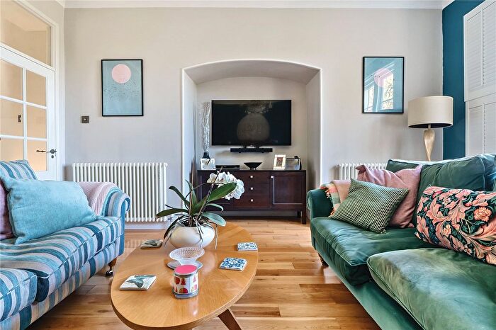 2 Bedroom Detached House For Sale In Woodbury Lane, Redland, Bristol, BS8