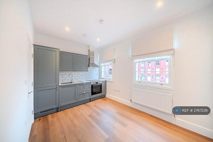 1 Bedroom Flat To Rent In Innox Place, Trowbridge, BA14