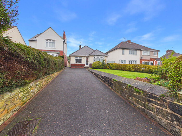 2 Bedroom Detached Bungalow For Sale In Thanet Street, Clay Cross, S45