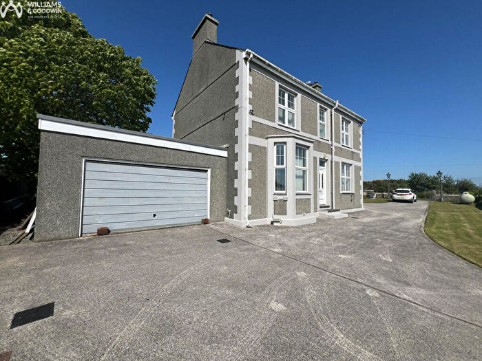 5 Bedroom Detached House For Sale In Bodffordd, Llangefni, Anglesey, LL77