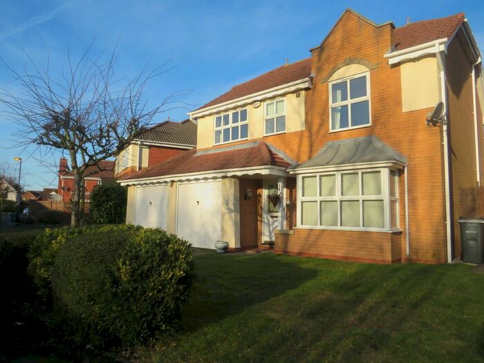 4 Bedroom Detached House To Rent In Bishops Meadow, Sutton Coldfield, B75