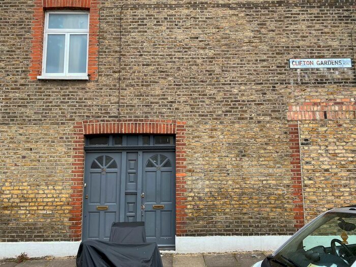Studio To Rent In Fairview Road, Haringey, Haringey, N15