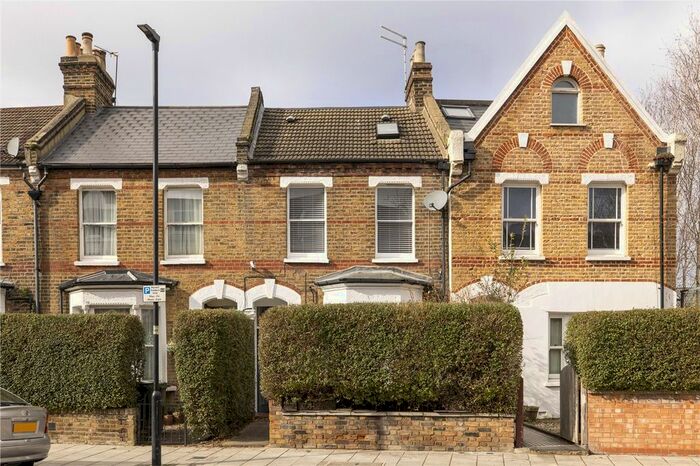 2 Bedroom Flat To Rent In Lowden Road, London, SE24