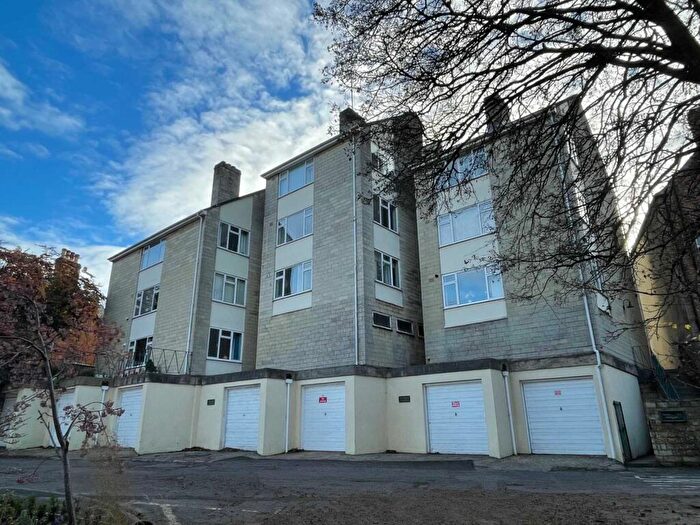 1 Bedroom Flat To Rent In Brookside Court, Woodstock, OX20