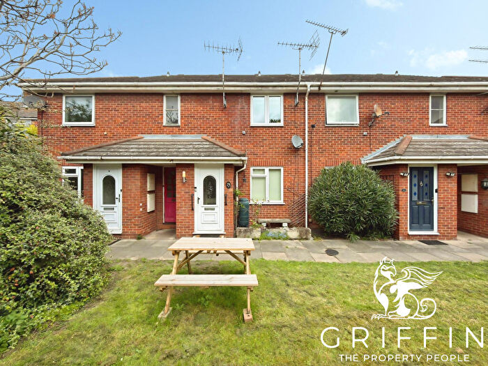 1 Bedroom Flat To Rent In Crescent Avenue, Grays, RM17