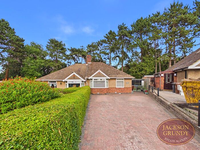 2 Bedroom Semi-Detached Bungalow For Sale In Charnwood Avenue, Westone, NN3