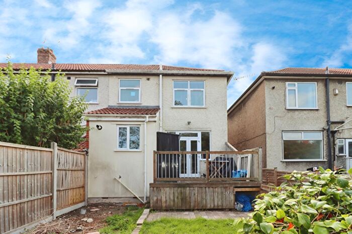 1 Bedroom Flat For Sale In Southmead Road, Bristol, Avon, BS10