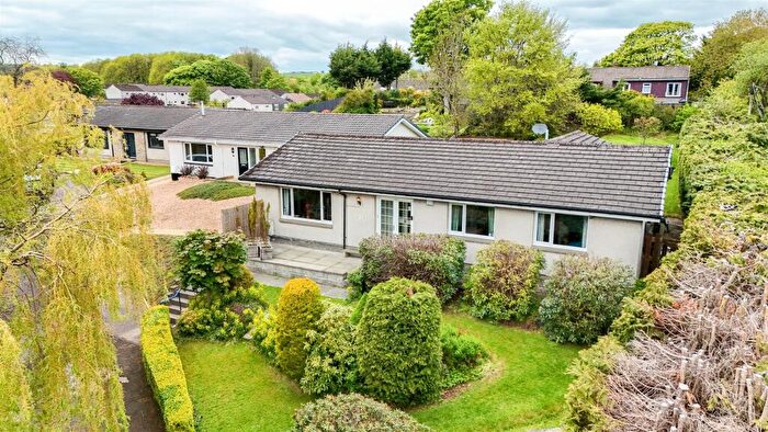4 Bedroom Detached Bungalow For Sale In Howieson Green, Uphall, Broxburn, EH52