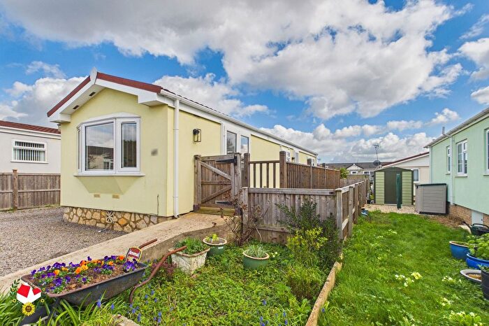 2 Bedroom Park Home For Sale In Woodlands Park, Quedgeley, Gloucester, GL2