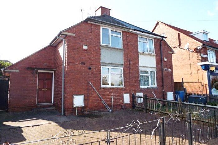 2 Bedroom Semi-Detached House To Rent In Peel Crescent, Mansfield, NG19