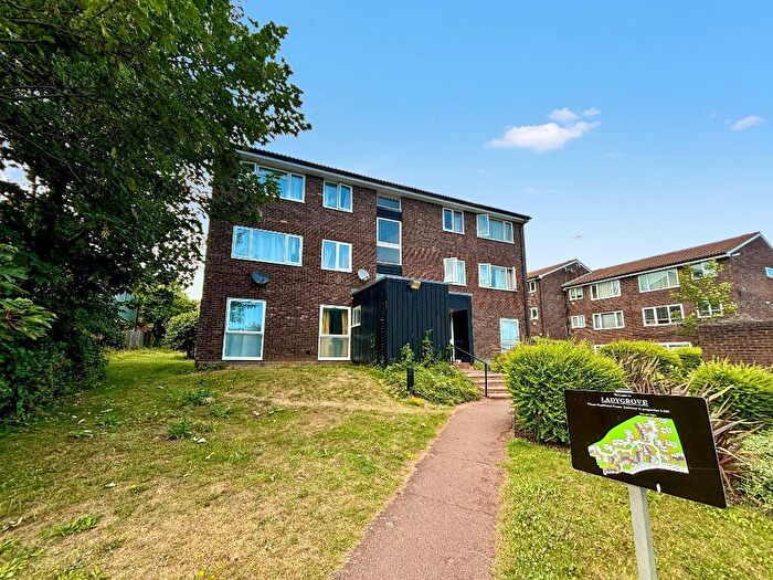 2 Bedroom Flat For Sale In Ladygrove, Croydon, CR0