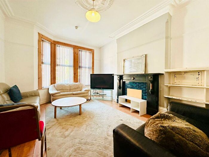 7 Bedroom House To Rent In Hope Drive, Nottingham, NG7