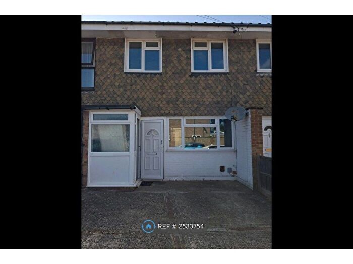 3 Bedroom Terraced House To Rent In Ivy Crescent, Bognor Regis, PO22