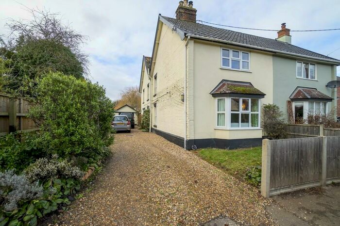4 Bedroom Semi-Detached House For Sale In The Street, North Lopham, Diss, IP22