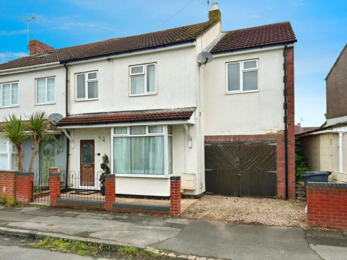 5 Bedroom Plot To Rent In Caulfield Road, Swindon, SN2