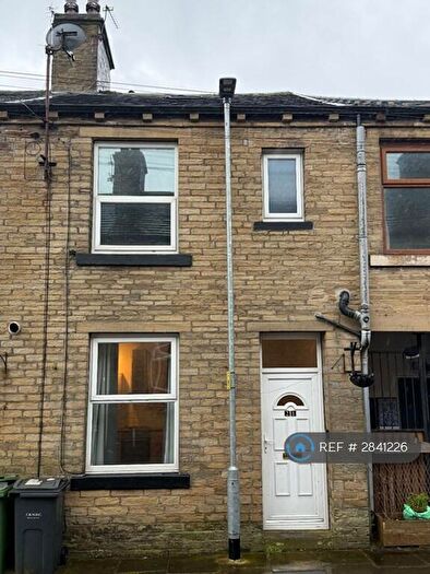 2 Bedroom Terraced House To Rent In York Street, Queensbury, Bradford, BD13