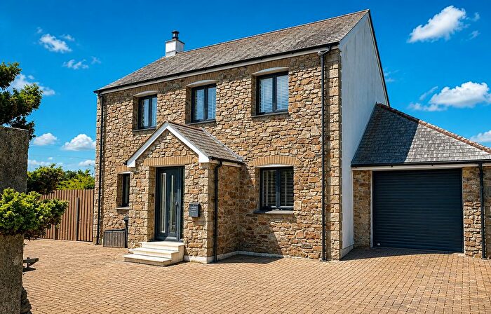 4 Bedroom Detached House For Sale In Gummows Shop, Newquay, TR8