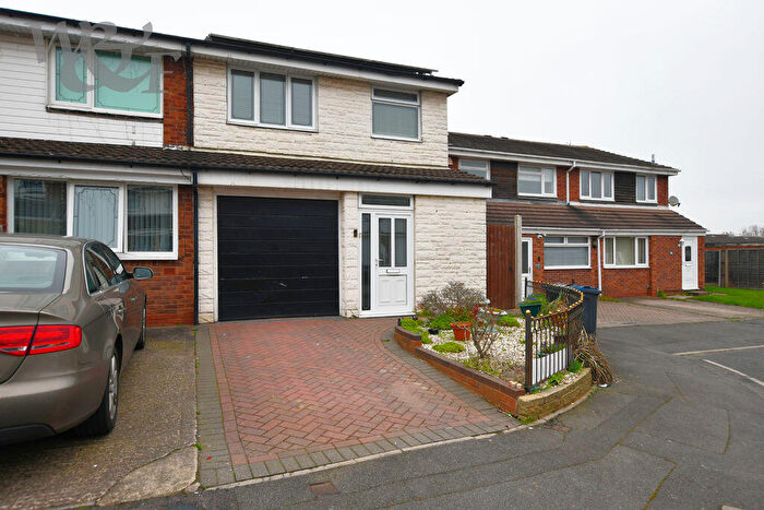 3 Bedroom Semi-Detached House For Sale In Grenville Drive, Birmingham, B23