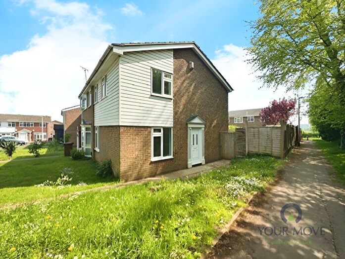 3 Bedroom End Of Terrace House To Rent In Wheatcroft Grove, Rainham, Kent, ME8