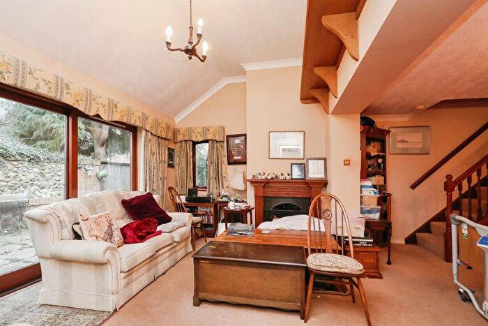 3 Bedroom Barn Conversion For Sale In Catton Hall Farm, Old Catton, Norwich, NR6